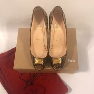 ⭕️SOLD⭕️ Christian Louboutin pump 38.5